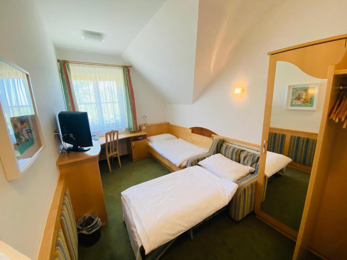 Hotel Stich Manhartsbrunn Экстерьер фото