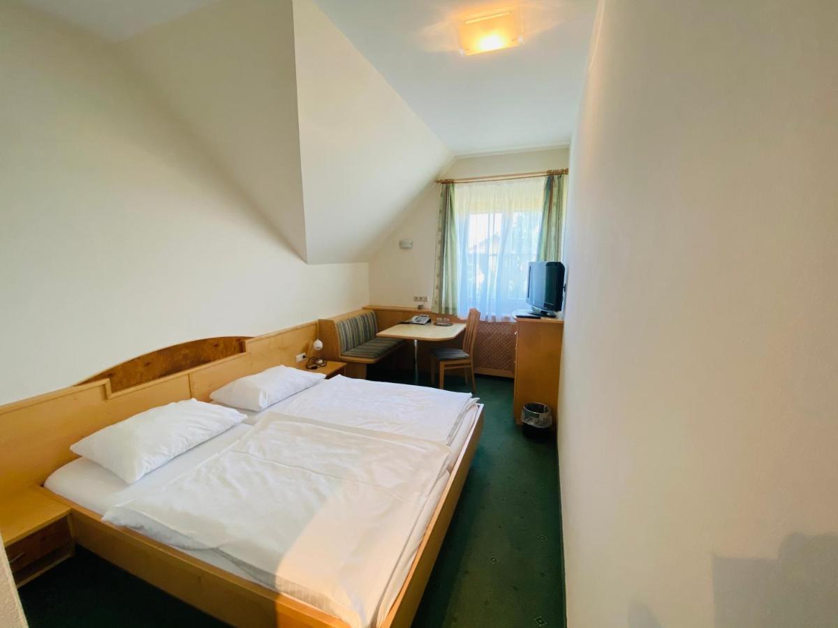 Hotel Stich Manhartsbrunn Экстерьер фото