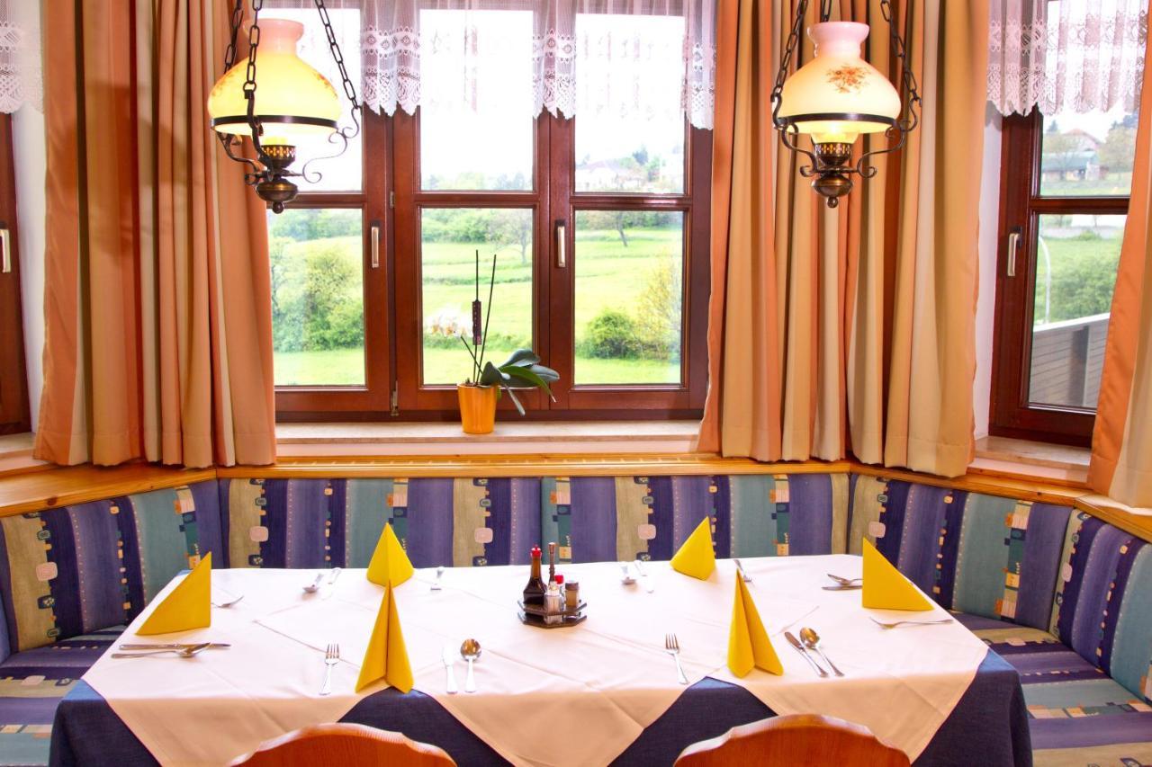 Hotel Stich Manhartsbrunn Экстерьер фото