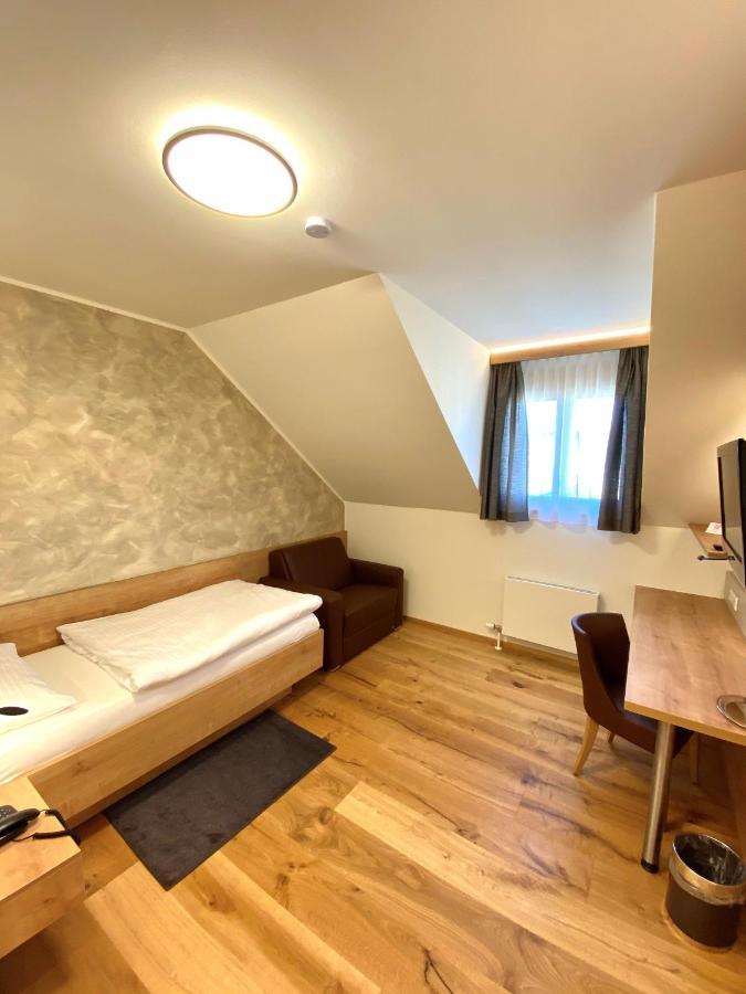 Hotel Stich Manhartsbrunn Экстерьер фото